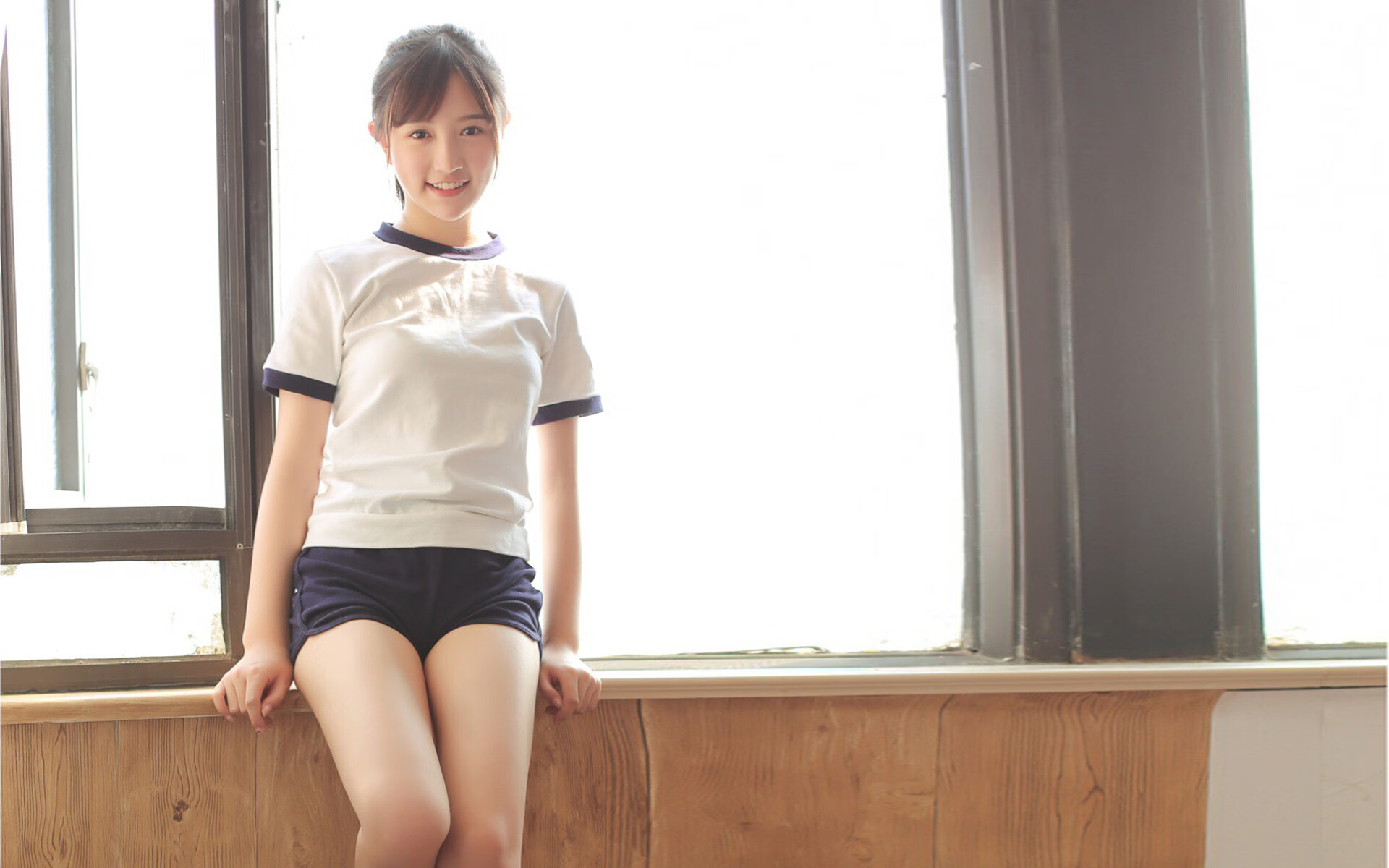 曼联豪掷巨资引进新锋线,目标争夺联赛冠军,曼联新款