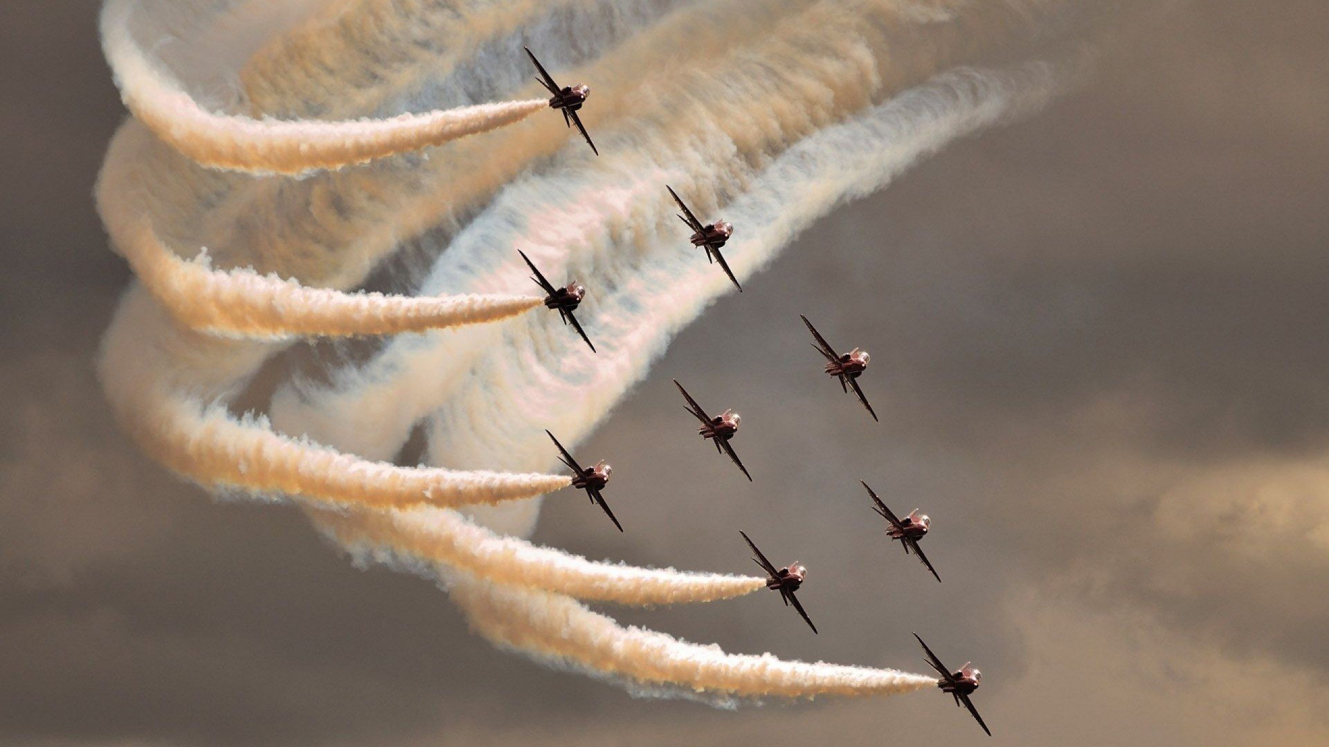 Leyu Sport下载-现场气氛火爆！球迷欢呼声此起彼伏！，球迷的疯狂举动