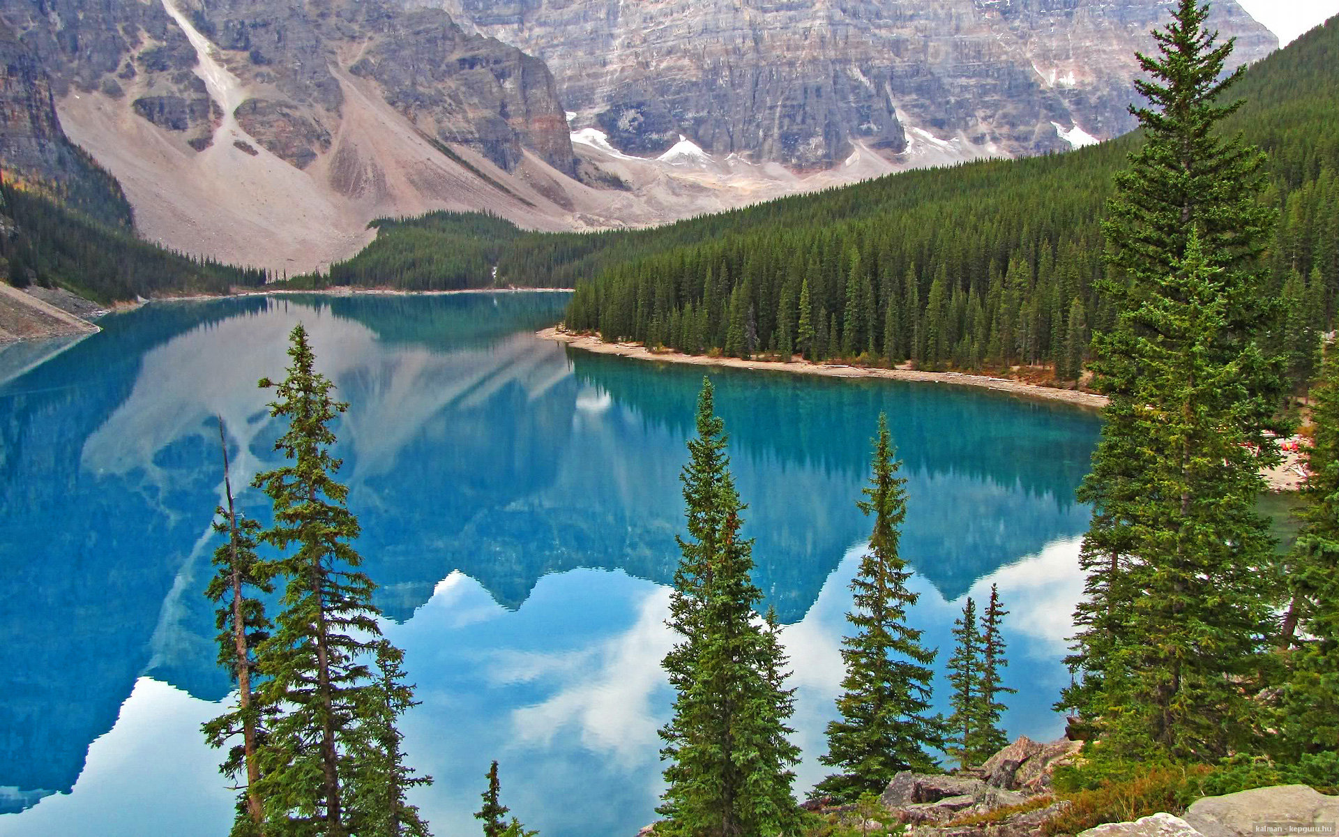 乐鱼体育APP官方下载-斯托克城身体对抗出色，陶工冲击季后赛资格，斯托克斯场