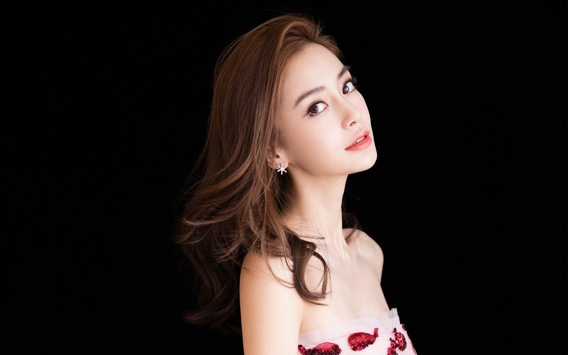 LeyuSports-缅因凯尔特人队员训练营开幕，凯米尔缅因猫 值钱吗