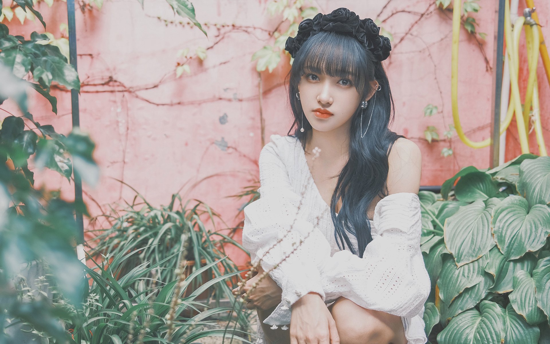 乐鱼体育-在男双决赛中，王楚钦与樊振东以4-0战胜韩国组合，助力中国队实现男双项目的三连冠。